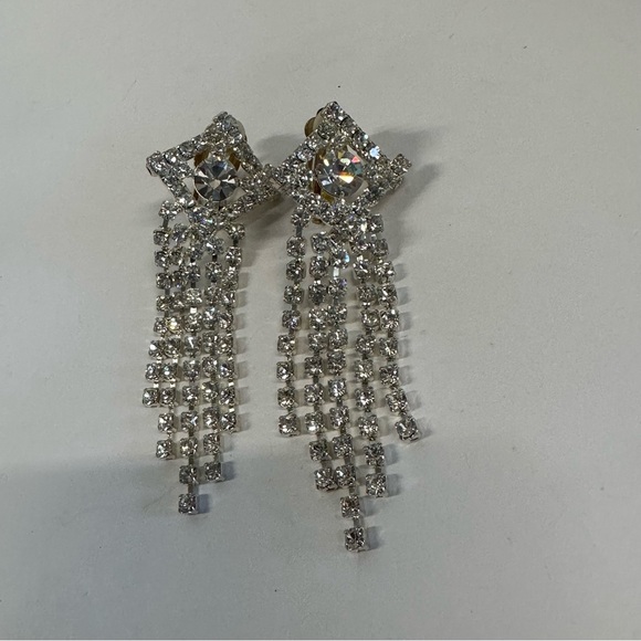 Jewelry - Ladies vintage stunning art deco faux diamond rhinestone clip‎ on earrings